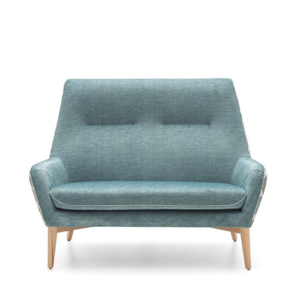 Sofá Catania en turquesa con pata madera color natural Sofá Catania en turquesa con pata madera color natural