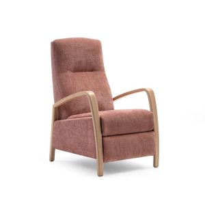 Sillón Delta Tapizado en Tela Rosa de Tapicerías Navarro
