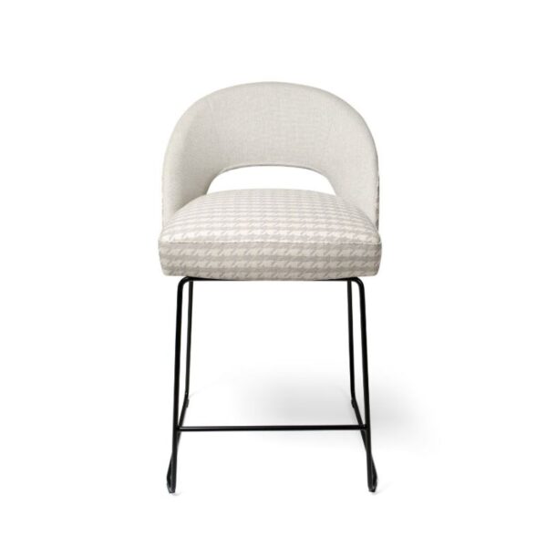 taburete-lara-respaldo-hueco-pata-patin-negro taburete-lara-respaldo-hueco-pata-patin-negro